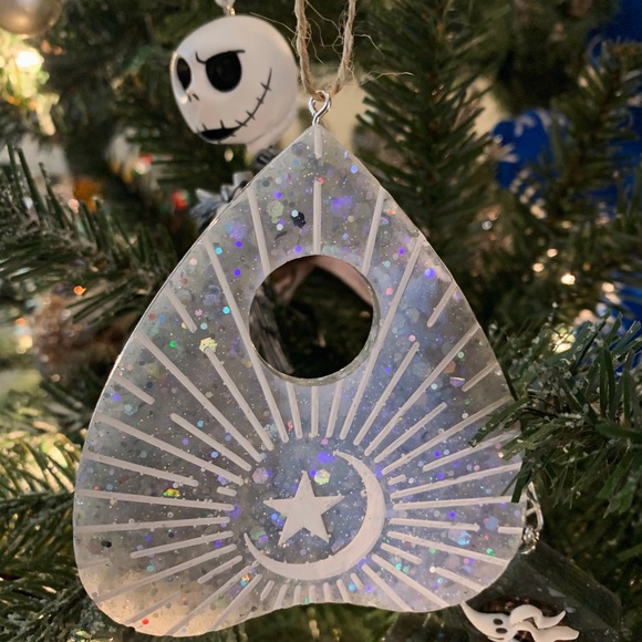 3/20$ Ouija Planchette Christmas Ornaments - Picture 4 of 9
